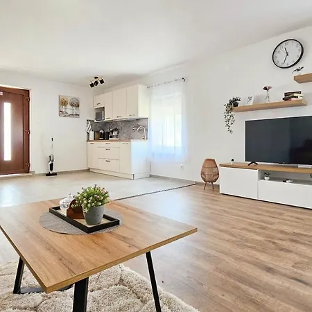 Apartman Orabella Bužinija